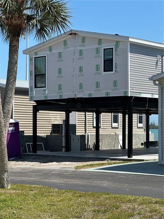 На продажу: $75,000 (0.09 acres)