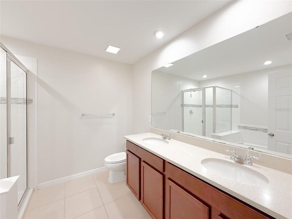 出租: $2,400 (3 贝兹, 2 浴室, 1603 平方英尺)