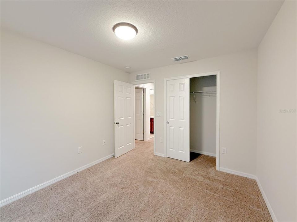 出租: $2,400 (3 贝兹, 2 浴室, 1603 平方英尺)