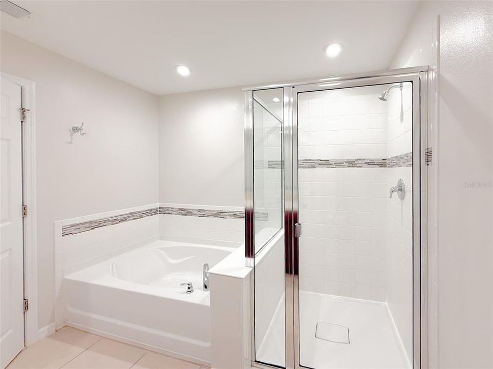 出租: $2,400 (3 贝兹, 2 浴室, 1603 平方英尺)