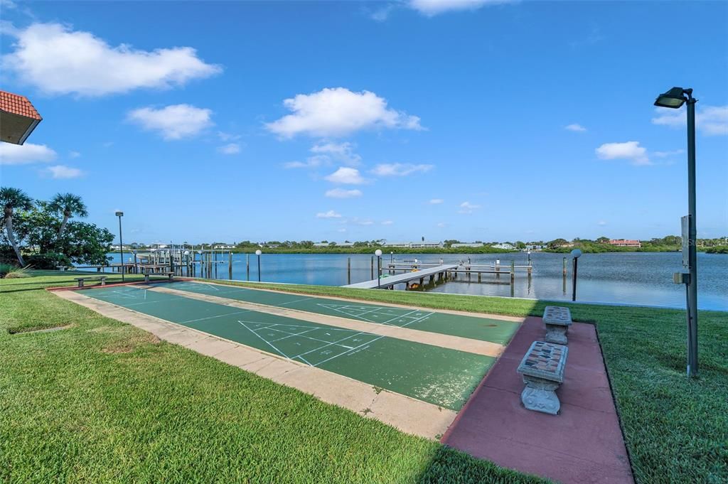 En Venta: $479,000 (2 camas, 2 baños, 935 Pies cuadrados)