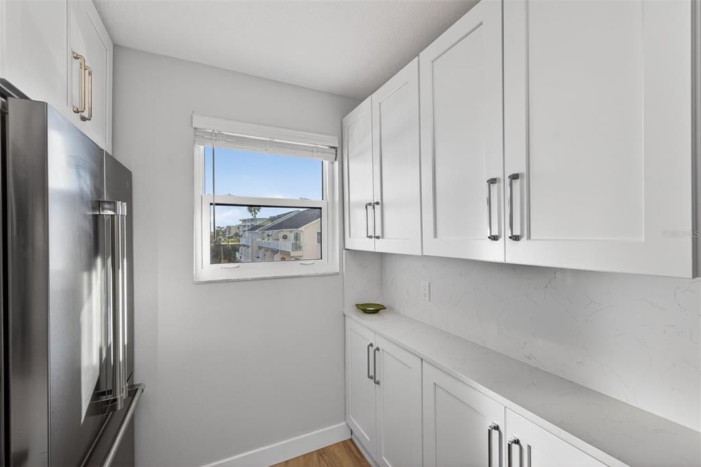 En Venta: $479,000 (2 camas, 2 baños, 935 Pies cuadrados)