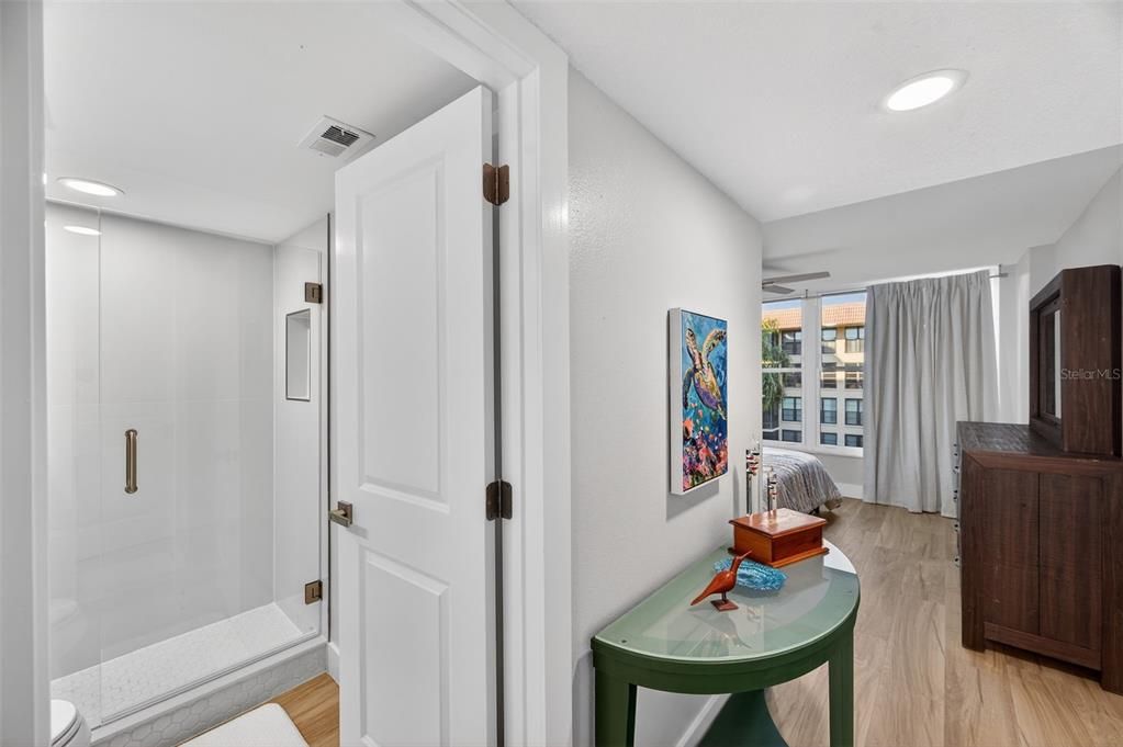 En Venta: $479,000 (2 camas, 2 baños, 935 Pies cuadrados)