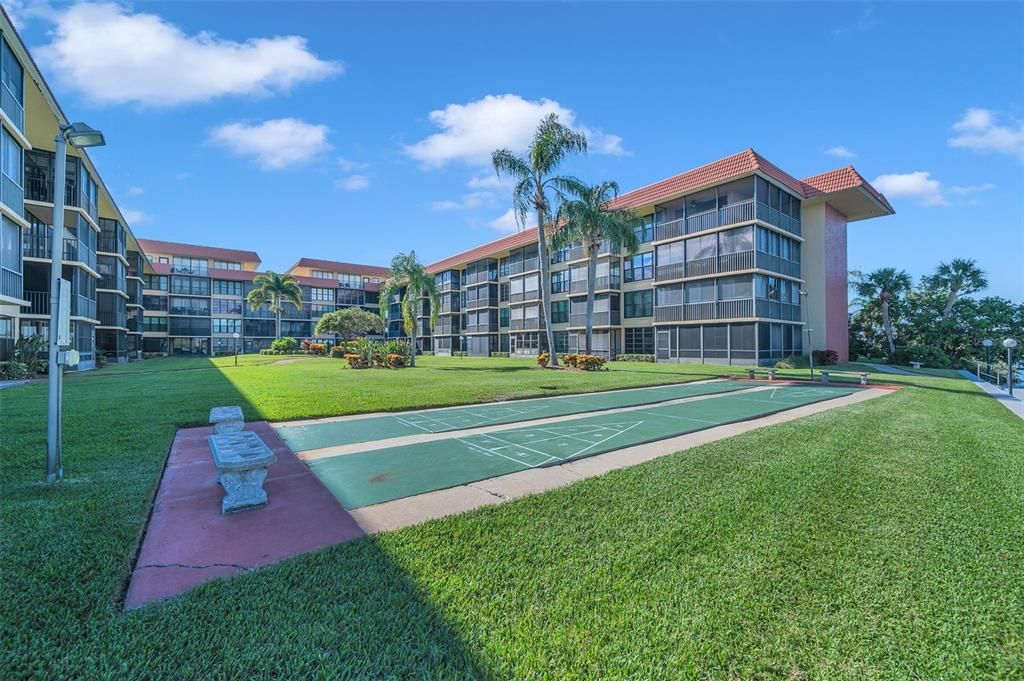 En Venta: $479,000 (2 camas, 2 baños, 935 Pies cuadrados)