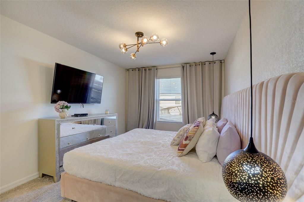 En Renta: $3,600 (5 camas, 4 baños, 2294 Pies cuadrados)