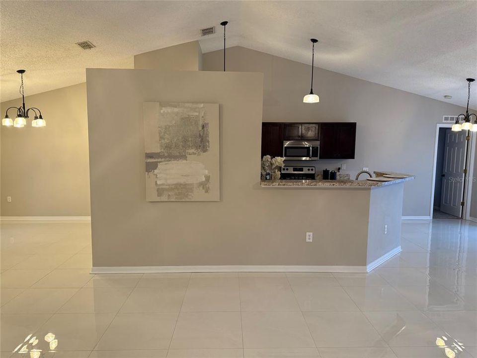 For Sale: $309,000 (3 beds, 2 baths, 1619 Square Feet)