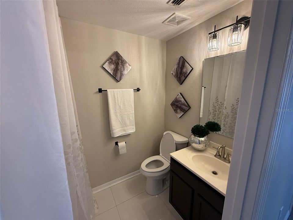 For Sale: $309,000 (3 beds, 2 baths, 1619 Square Feet)