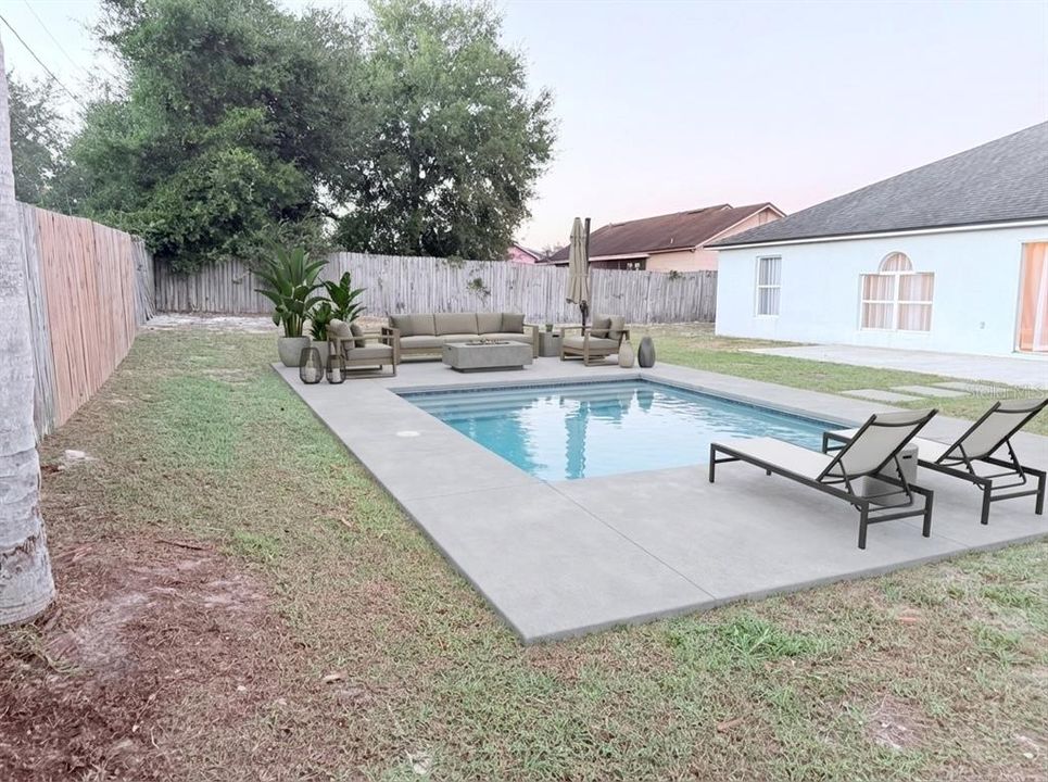 For Sale: $309,000 (3 beds, 2 baths, 1619 Square Feet)