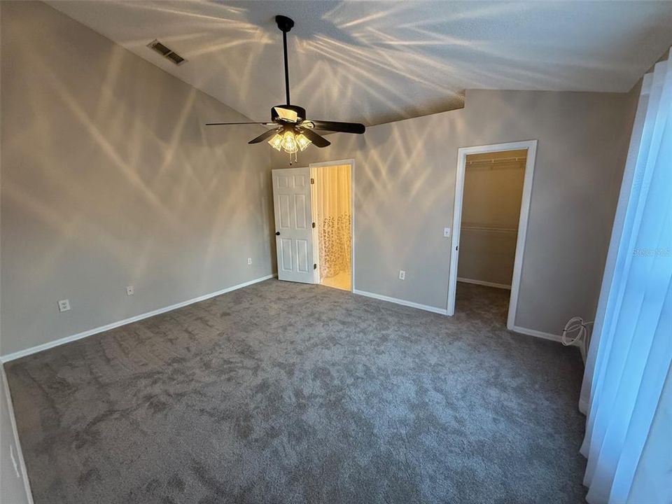 For Sale: $309,000 (3 beds, 2 baths, 1619 Square Feet)