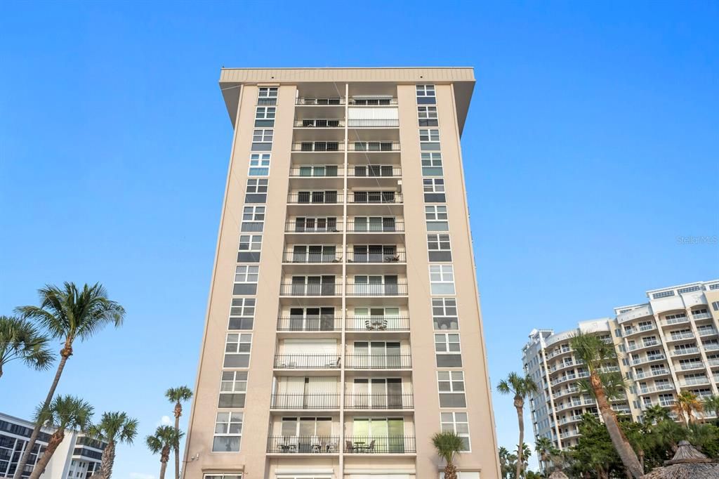 待售: $1,300,000 (2 贝兹, 2 浴室, 1532 平方英尺)