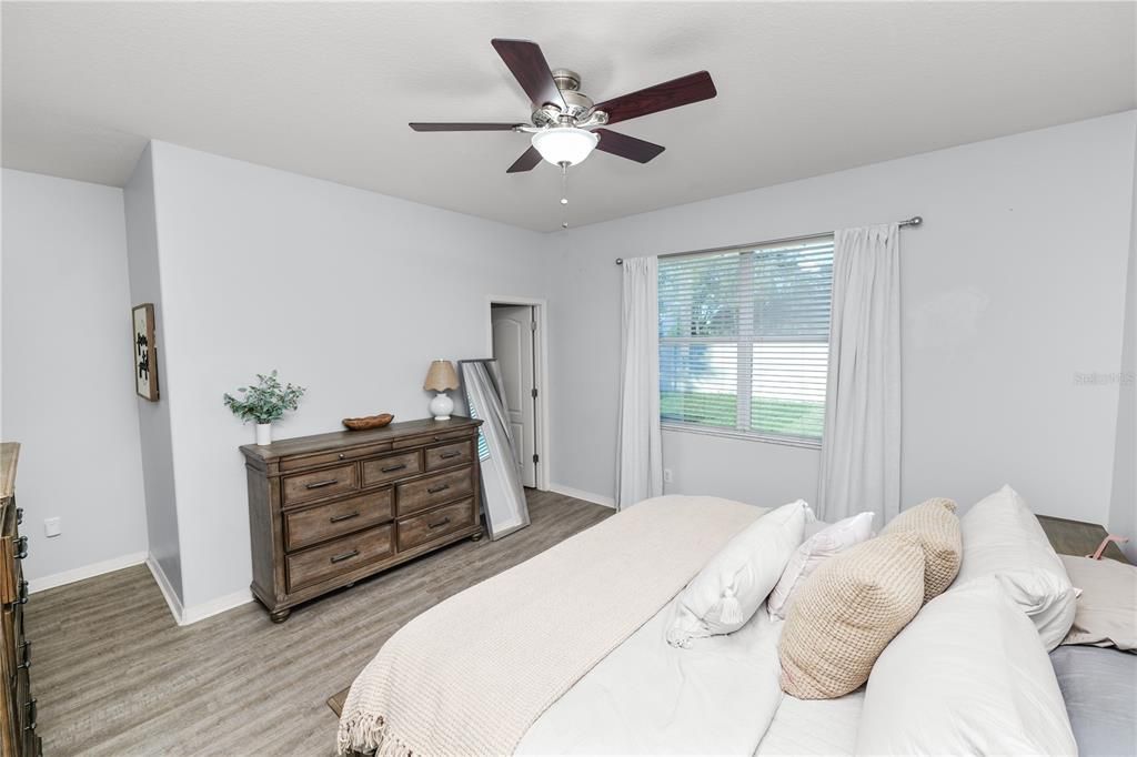 En Venta: $350,000 (3 camas, 2 baños, 1870 Pies cuadrados)