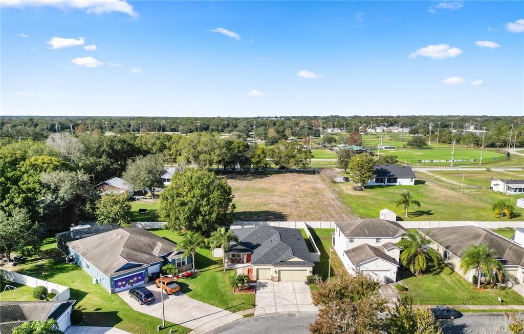 En Venta: $350,000 (3 camas, 2 baños, 1870 Pies cuadrados)