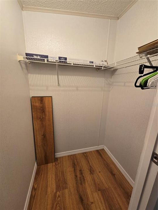 For Sale: $184,999 (2 beds, 2 baths, 1269 Square Feet)