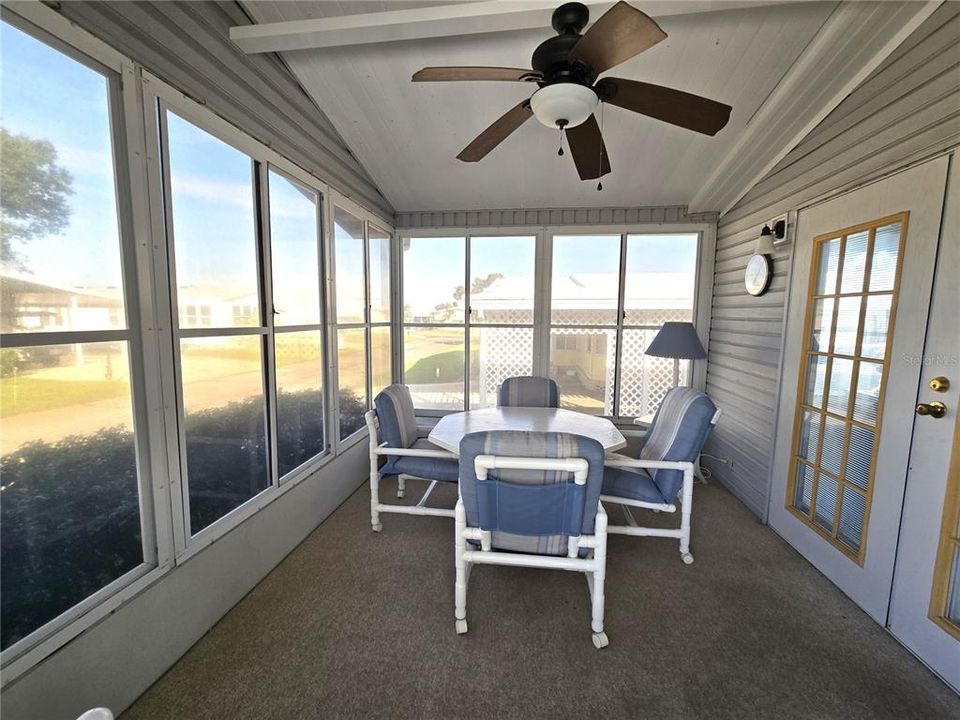 For Sale: $184,999 (2 beds, 2 baths, 1269 Square Feet)