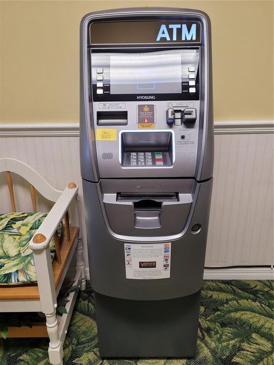 For Sale: $184,999 (2 beds, 2 baths, 1269 Square Feet)