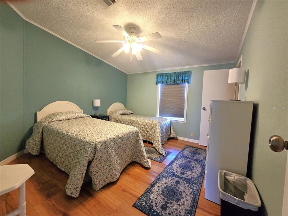 For Sale: $184,999 (2 beds, 2 baths, 1269 Square Feet)