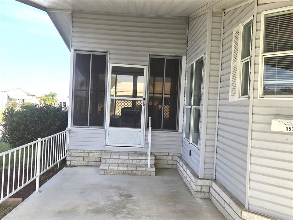 For Sale: $184,999 (2 beds, 2 baths, 1269 Square Feet)