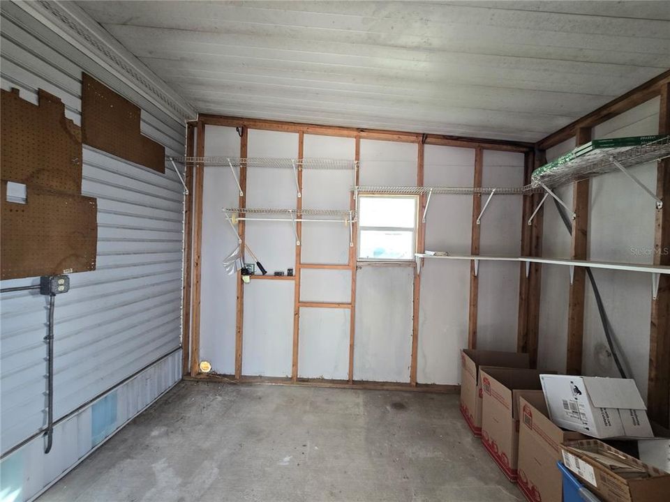 For Sale: $184,999 (2 beds, 2 baths, 1269 Square Feet)