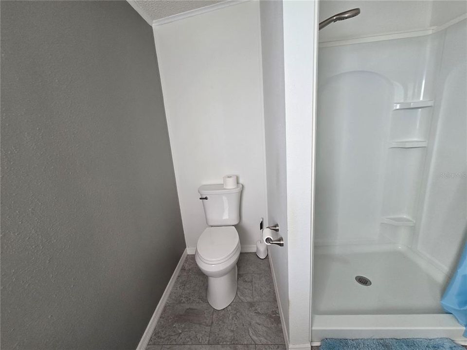 For Sale: $184,999 (2 beds, 2 baths, 1269 Square Feet)