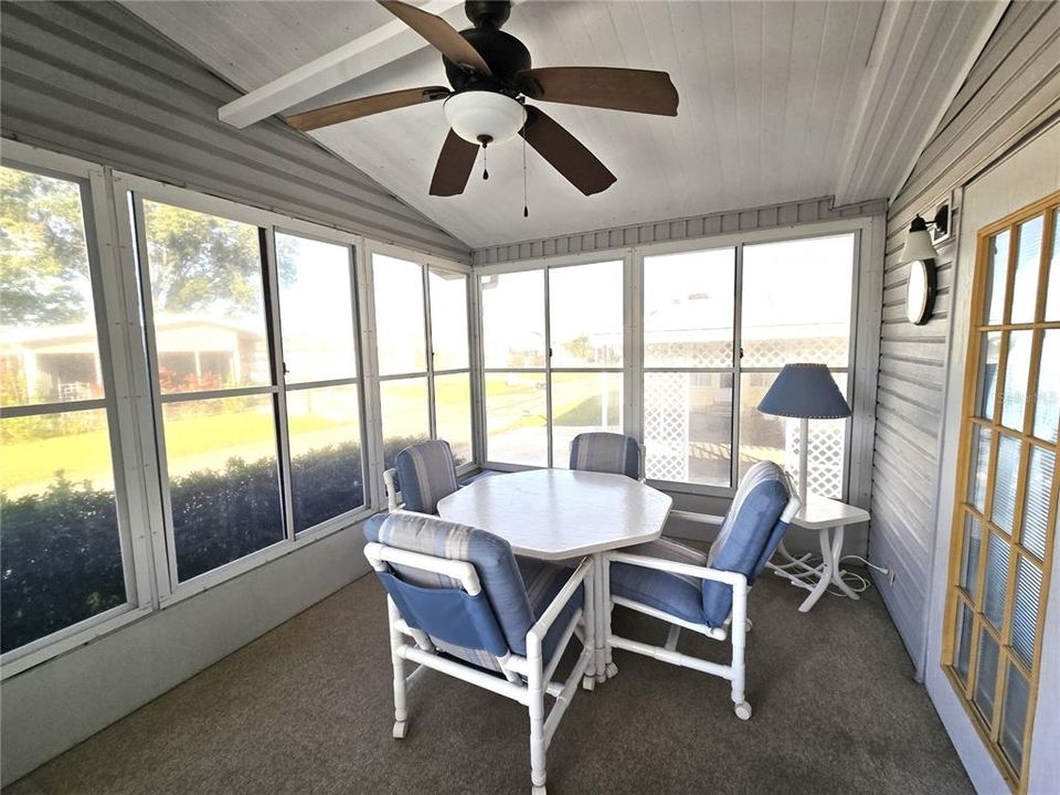 For Sale: $184,999 (2 beds, 2 baths, 1269 Square Feet)