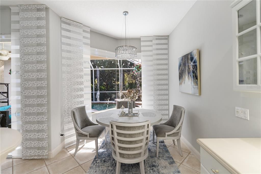 En Venta: $649,000 (3 camas, 2 baños, 2278 Pies cuadrados)