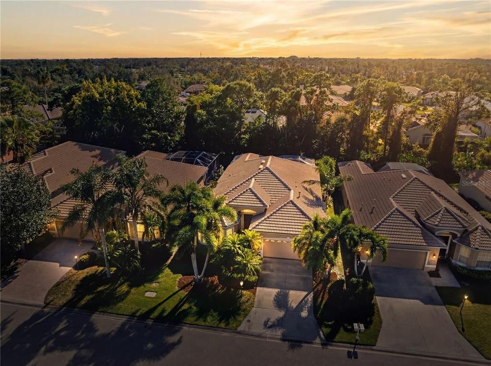 En Venta: $649,000 (3 camas, 2 baños, 2278 Pies cuadrados)