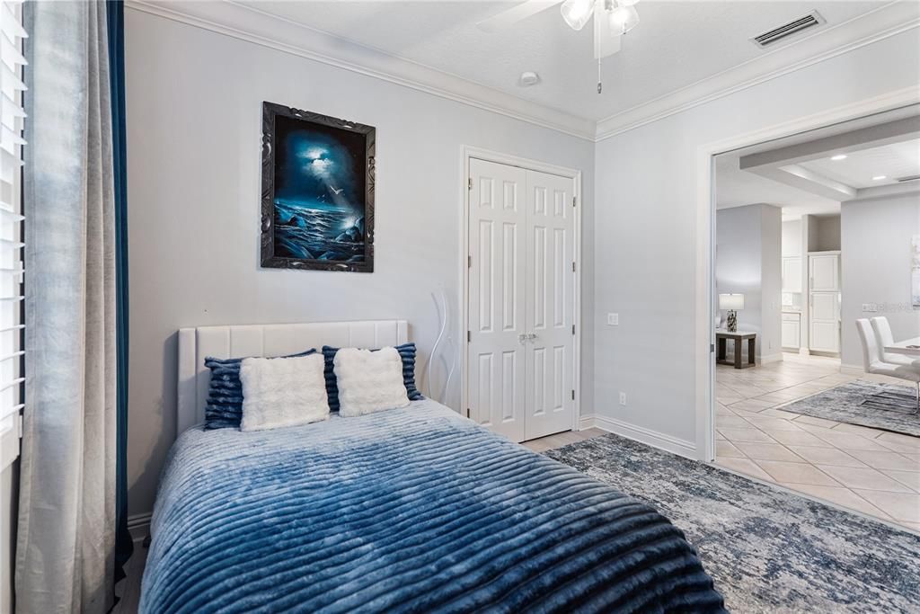 En Venta: $649,000 (3 camas, 2 baños, 2278 Pies cuadrados)