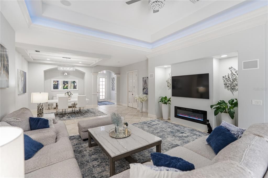 En Venta: $649,000 (3 camas, 2 baños, 2278 Pies cuadrados)