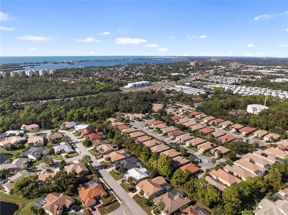 En Venta: $649,000 (3 camas, 2 baños, 2278 Pies cuadrados)