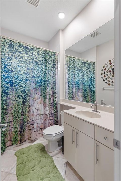 En Venta: $649,000 (3 camas, 2 baños, 2278 Pies cuadrados)