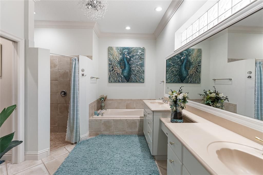 En Venta: $649,000 (3 camas, 2 baños, 2278 Pies cuadrados)