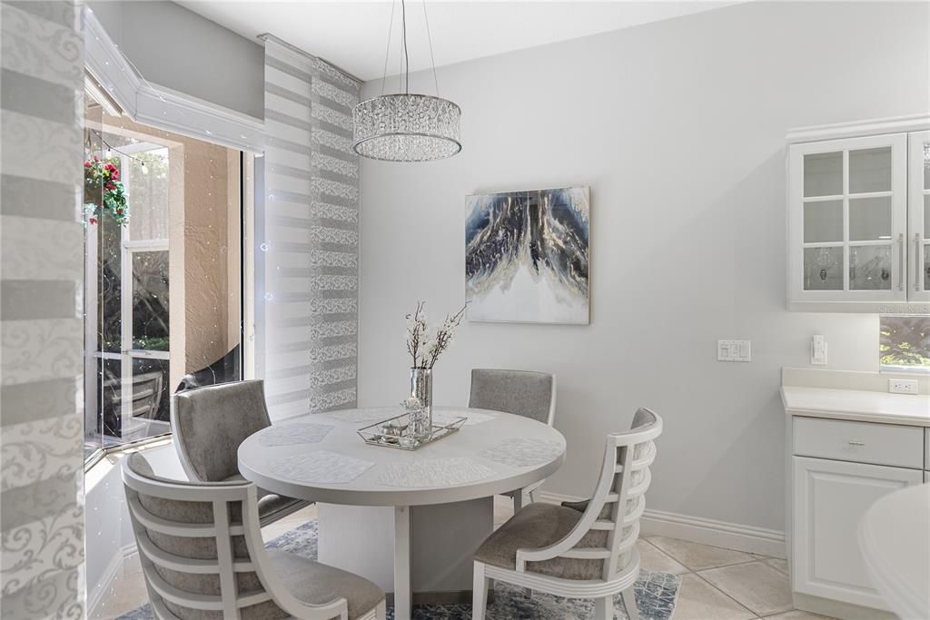 En Venta: $649,000 (3 camas, 2 baños, 2278 Pies cuadrados)