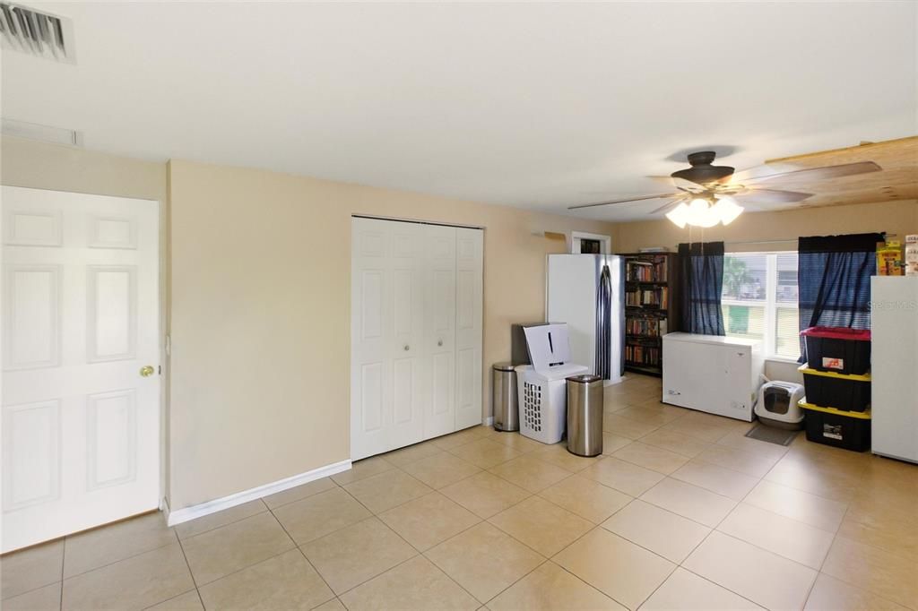 For Sale: $289,000 (3 beds, 2 baths, 1750 Square Feet)