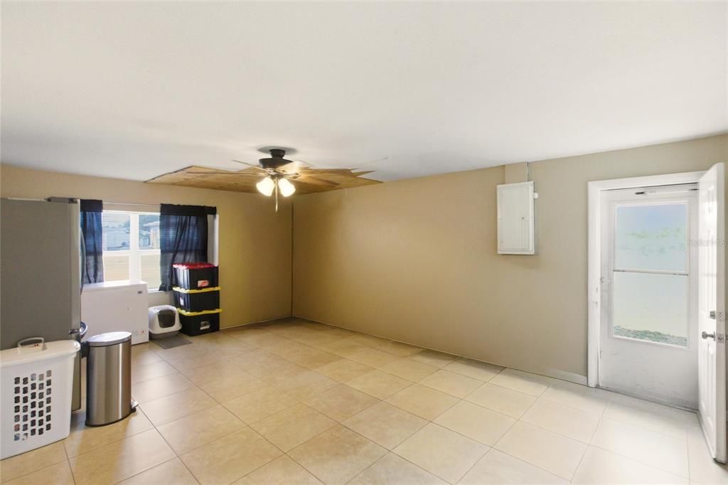 For Sale: $289,000 (3 beds, 2 baths, 1750 Square Feet)
