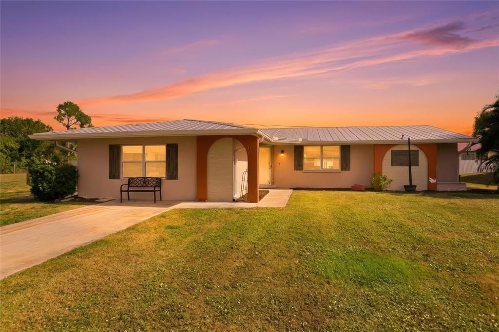 For Sale: $289,000 (3 beds, 2 baths, 1750 Square Feet)