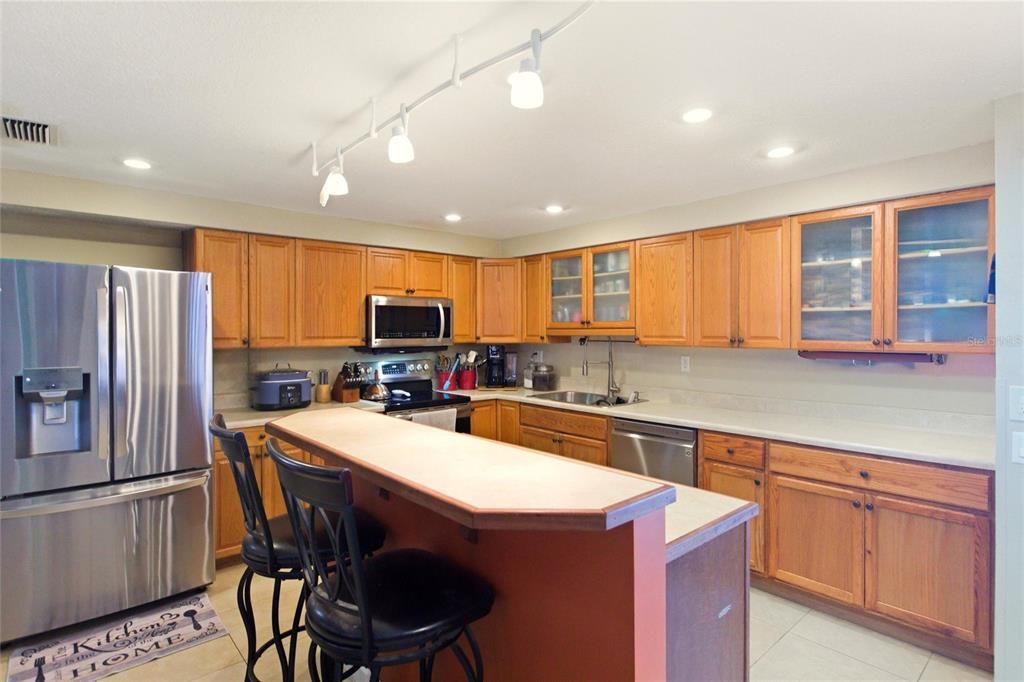 For Sale: $289,000 (3 beds, 2 baths, 1750 Square Feet)