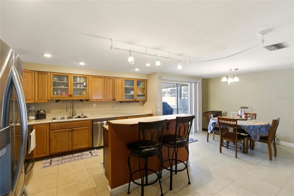 For Sale: $289,000 (3 beds, 2 baths, 1750 Square Feet)