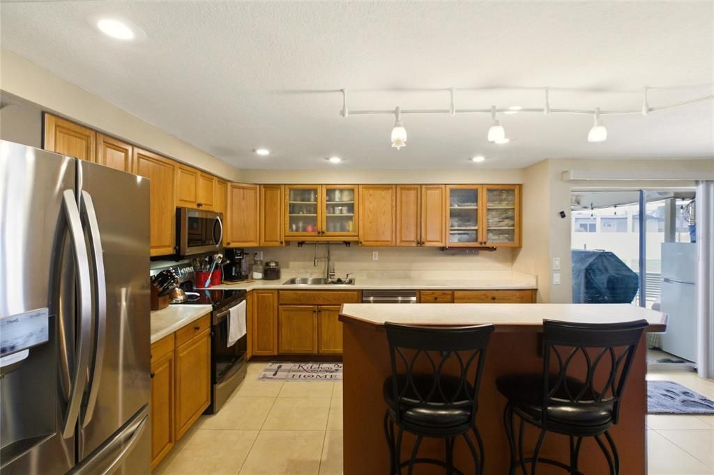 For Sale: $289,000 (3 beds, 2 baths, 1750 Square Feet)