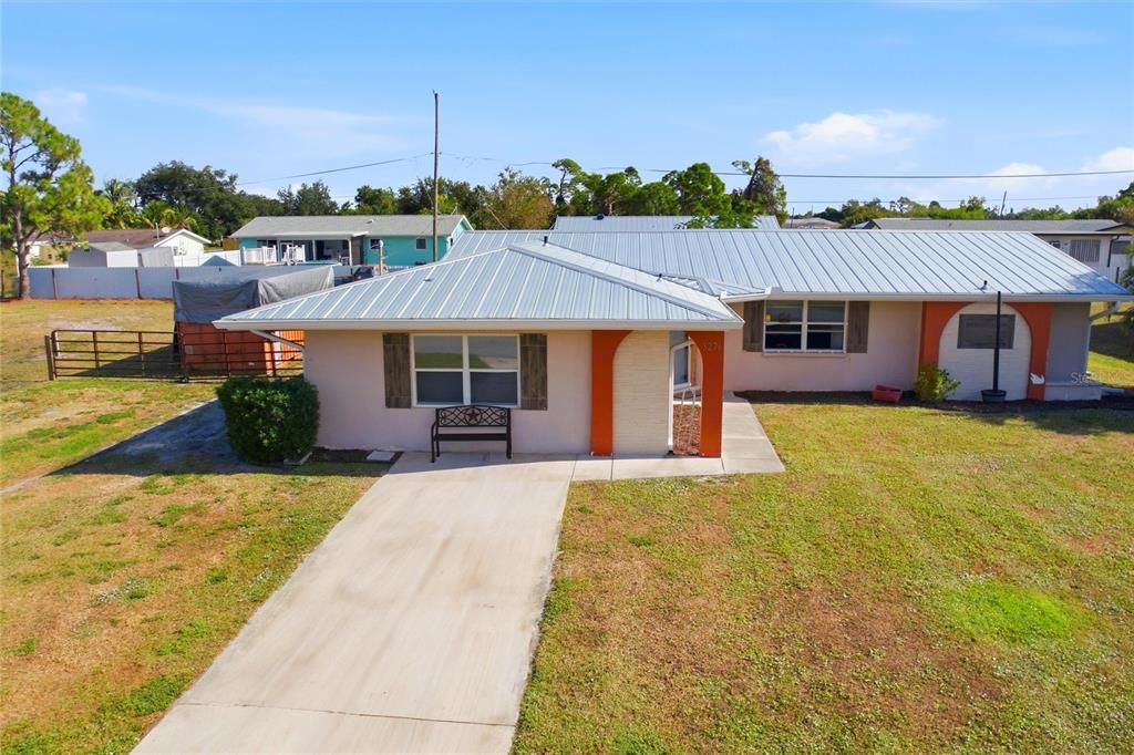 For Sale: $289,000 (3 beds, 2 baths, 1750 Square Feet)