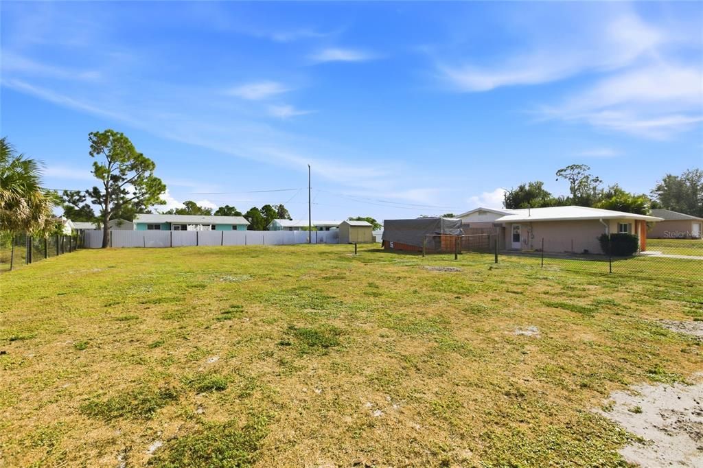 For Sale: $289,000 (3 beds, 2 baths, 1750 Square Feet)