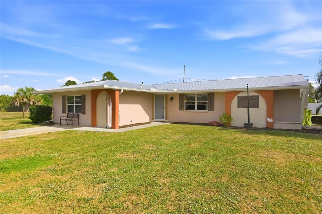For Sale: $289,000 (3 beds, 2 baths, 1750 Square Feet)