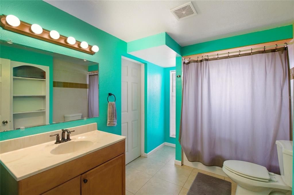 For Sale: $289,000 (3 beds, 2 baths, 1750 Square Feet)