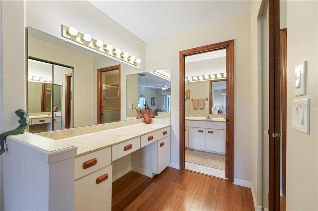 待售: $400,000 (2 贝兹, 2 浴室, 1480 平方英尺)