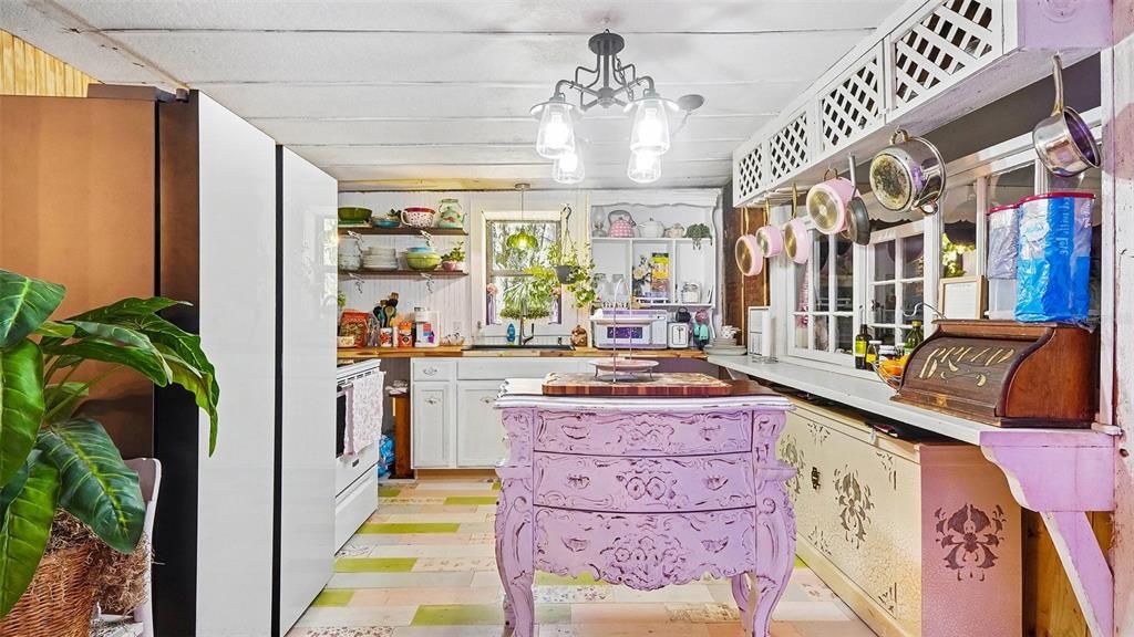 En Venta: $150,000 (3 camas, 2 baños, 1421 Pies cuadrados)