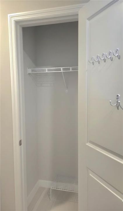 На продажу: $389,000 (4 спален, 3 ванн, 2020 Квадратных фут)