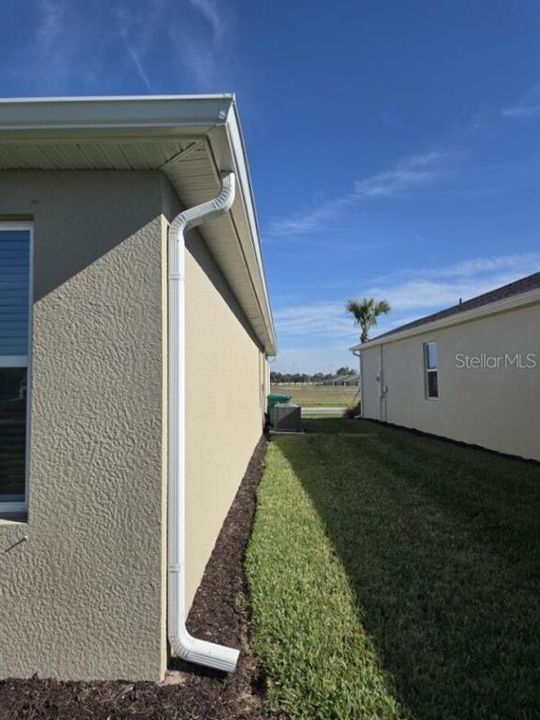 На продажу: $389,000 (4 спален, 3 ванн, 2020 Квадратных фут)