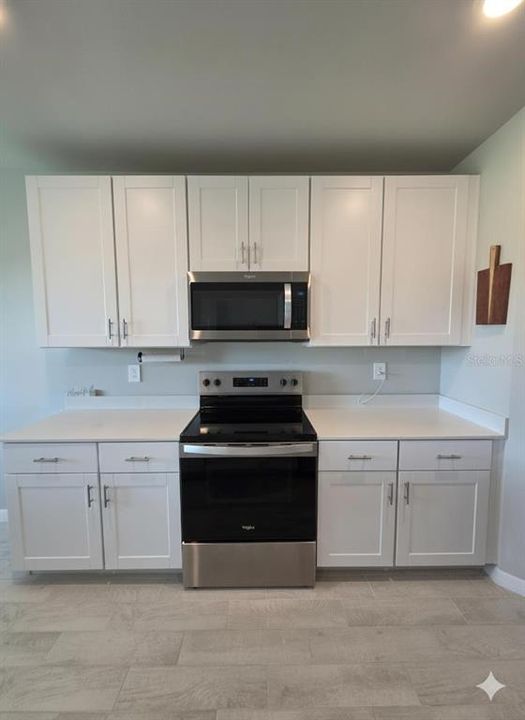 На продажу: $389,000 (4 спален, 3 ванн, 2020 Квадратных фут)