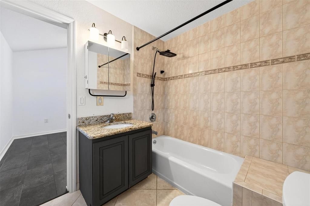 На продажу: $790,000 (5 спален, 4 ванн, 3781 Квадратных фут)