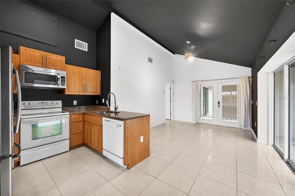 На продажу: $790,000 (5 спален, 4 ванн, 3781 Квадратных фут)