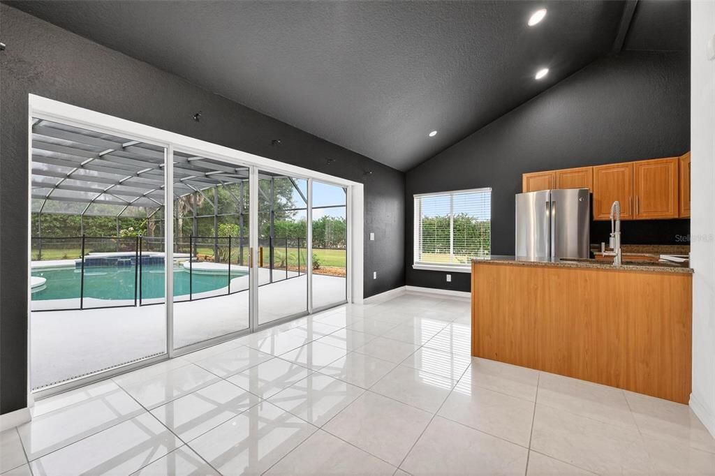 На продажу: $790,000 (5 спален, 4 ванн, 3781 Квадратных фут)